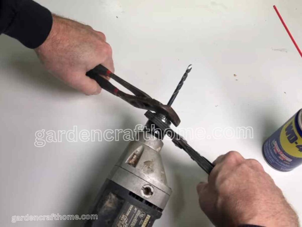 How to fix a stuck drill chuck,